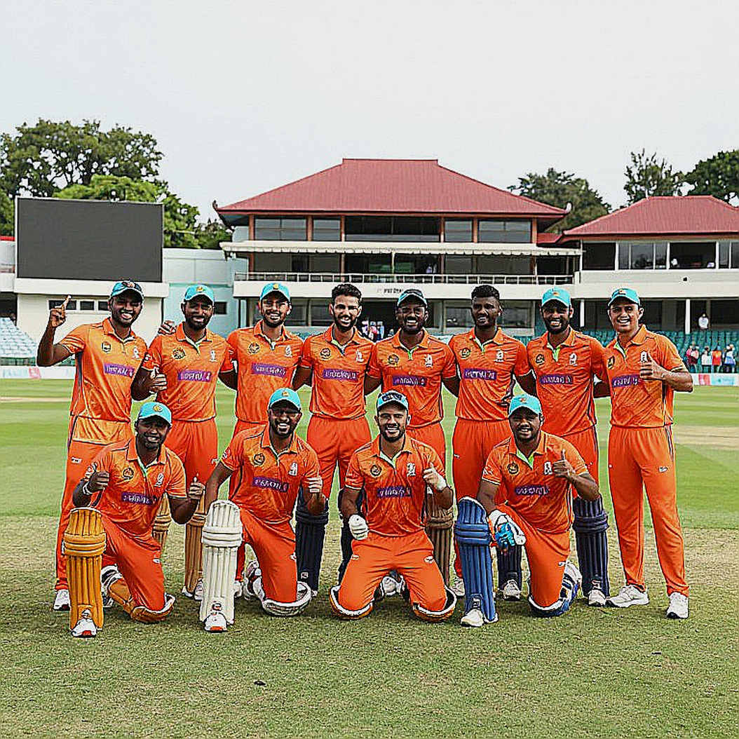 ৩৭ রানের জয় পাকিস্তানের শক্তি নয়, দুই দলের ব্যাটিং ধসের গল্প